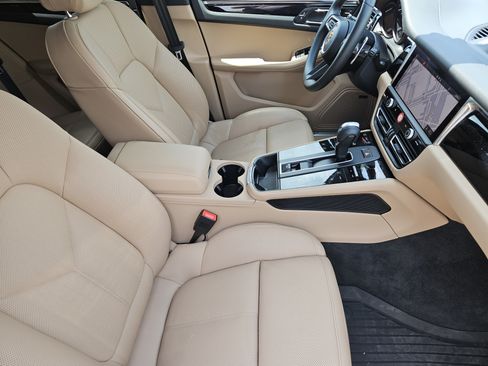 Certified 2026 Porsche Macan S AWD/4WD image 15
