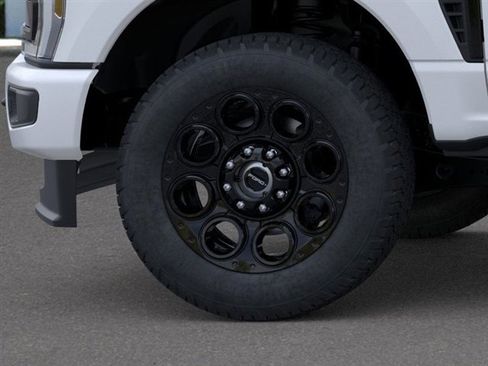 New 2026 Ford F250 Lariat w/ Black Appearance Package image 19