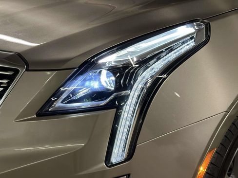 Used 2023 Cadillac XT5 Premium Luxury AWD/4WD image 8
