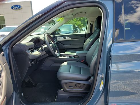 Used 2026 Ford Explorer Active w/ Active Comfort Package RWD image 17