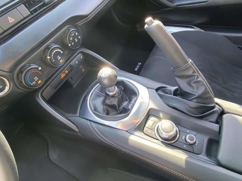 Used 2024 MAZDA MX-5 Miata Club image 15