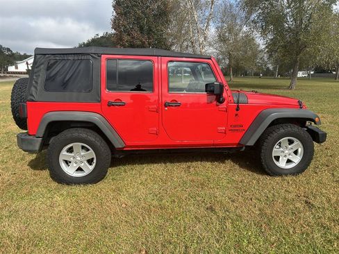 Used 2015 Jeep Wrangler Unlimited Sport w/ Quick Order Package 24S image 2