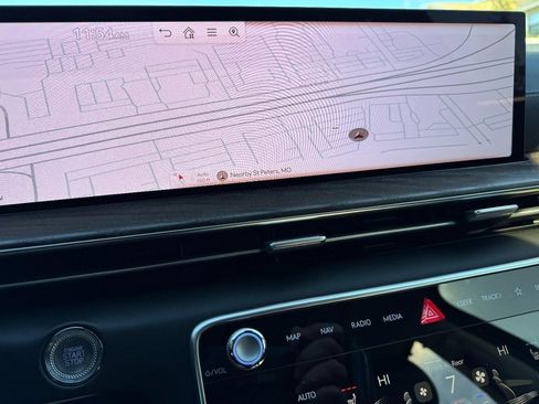 Certified 2025 Genesis GV80 3.5T Advanced image 22