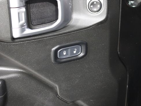 Used 2023 Jeep Gladiator Rubicon w/ LED Lighting Group AWD/4WD image 7