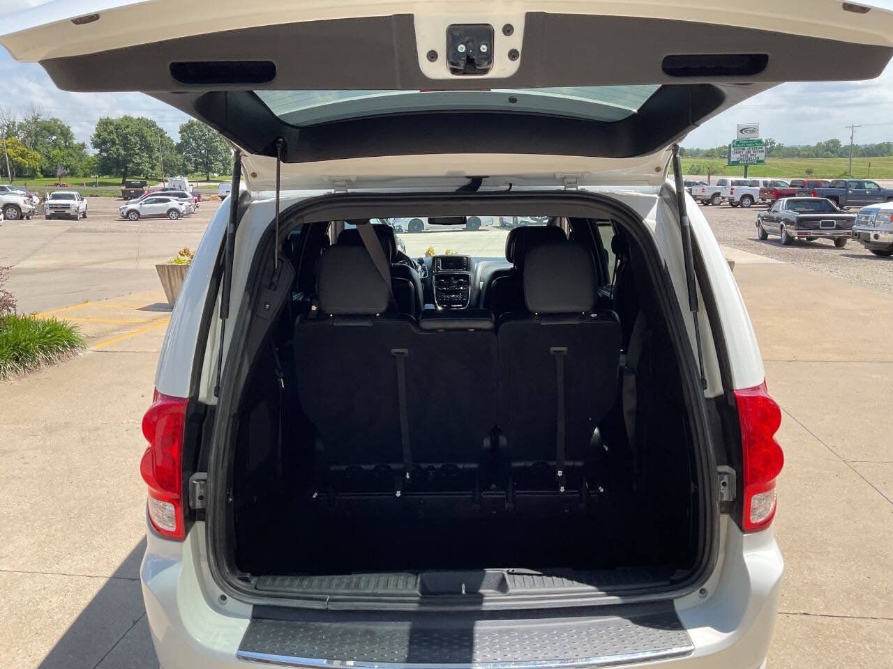 Used 2019 Dodge Grand Caravan GT FWD image 10