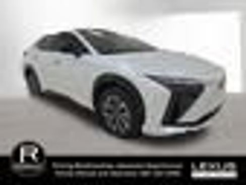 Used 2023 Lexus RZ 450e Premium w/ Technology Package image 3