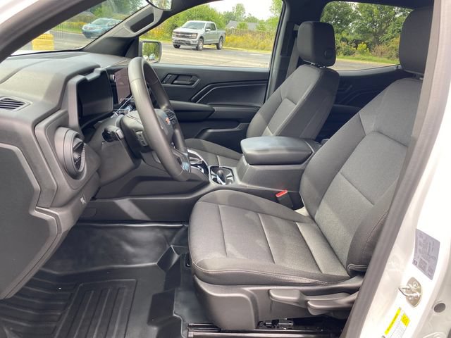 Certified 2024 Chevrolet Colorado W/T AWD/4WD image 15