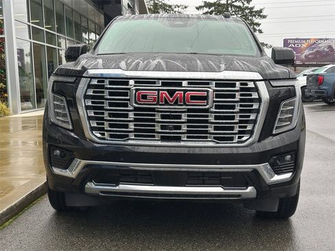 Used 2025 GMC Yukon XL Denali image 8