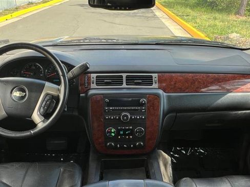 Used 2013 Chevrolet Avalanche LT RWD image 41