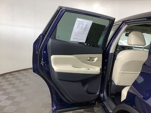 Used 2023 Nissan Murano SL w/ SL Moonroof Package image 13