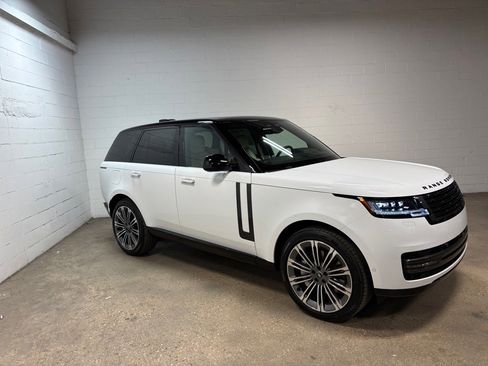 New 2025 Land Rover Range Rover SE image 5