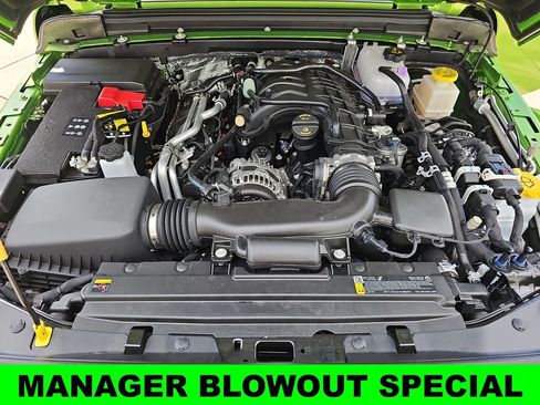 New 2025 Jeep Gladiator Mojave w/ Convenience Group AWD/4WD image 31