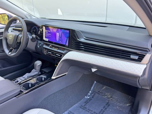 Used 2026 Toyota Camry XLE w/ Premium Plus Package image 14