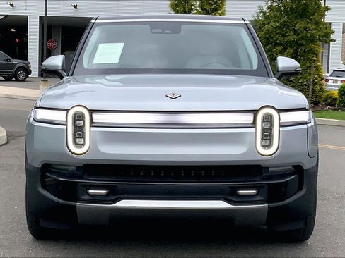 Used 2025 Rivian R1S Adventure AWD/4WD image 2