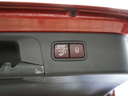 Used 2017 Mercedes-Benz GLC 300 4MATIC image 46