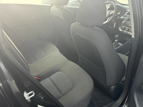 Used 2017 Kia Rio LX image 12