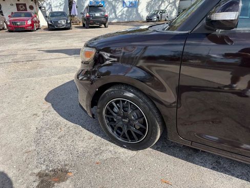 Used 2010 Scion xB FWD image 11