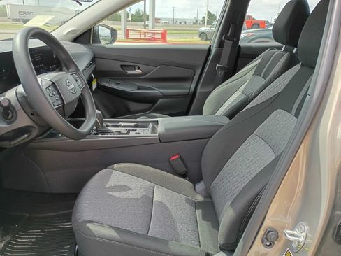 New 2026 Nissan Sentra SV w/ Floor Mat Package FWD image 22