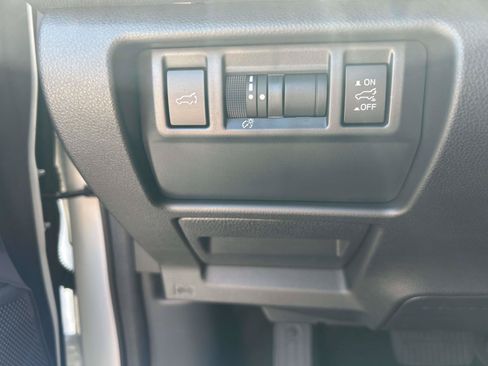 Used 2026 Subaru Forester Premium AWD/4WD image 21