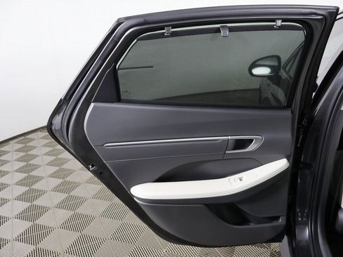 Used 2025 Hyundai Sonata Limited image 28