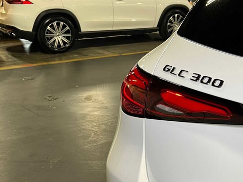 Certified 2025 Mercedes-Benz GLC 300 4MATIC image 15