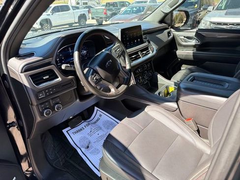 Used 2024 Chevrolet Suburban RST w/ Luxury Package image 14