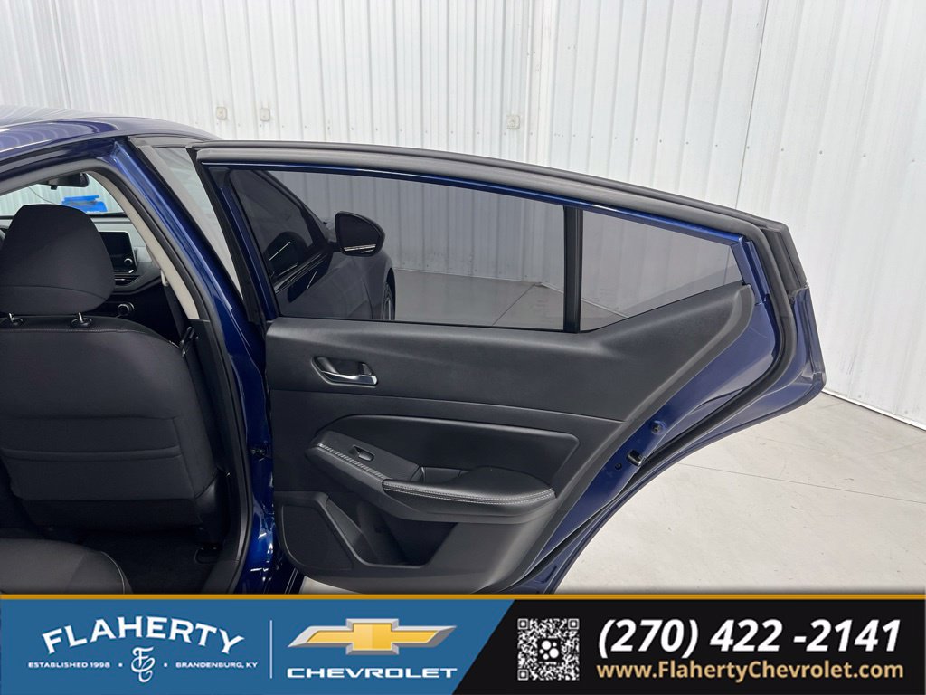 Used 2020 Nissan Altima 2.5 S FWD image 12