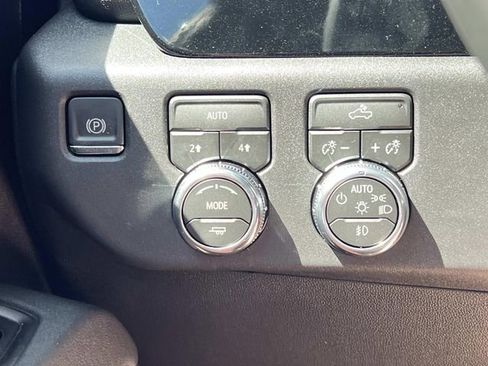 New 2026 GMC Sierra 1500 Elevation image 27