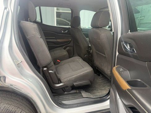 Used 2019 GMC Acadia SLE w/ LPO, Floor Liner Package AWD/4WD image 14
