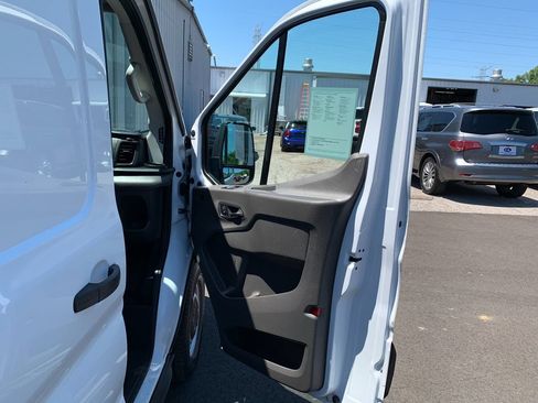 Used 2021 Ford Transit 250 Medium Roof RWD image 29