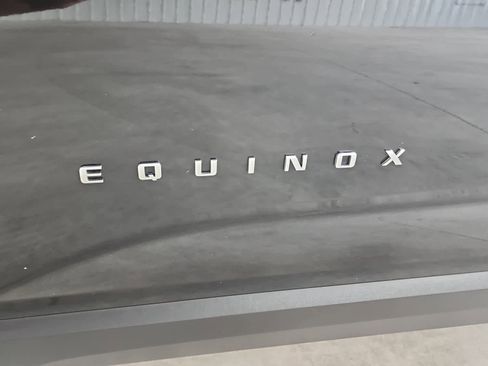 Used 2025 Chevrolet Equinox LT FWD image 12