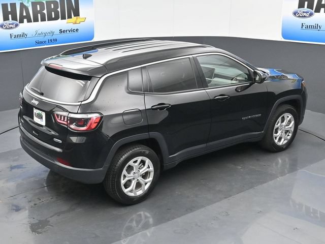 Used 2024 Jeep Compass Latitude AWD/4WD image 26