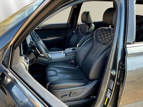 Used 2022 Hyundai Palisade Calligraphy image 21