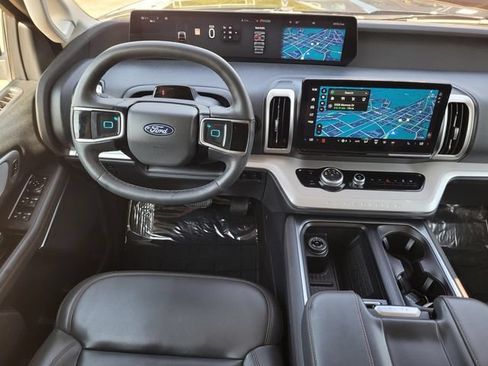 Used 2025 Ford Expedition Max Active RWD image 22