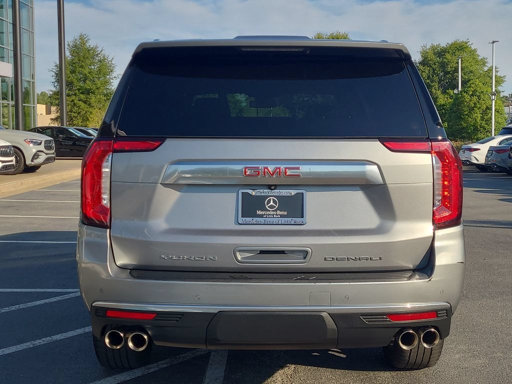 Used 2023 GMC Yukon XL Denali AWD/4WD image 4