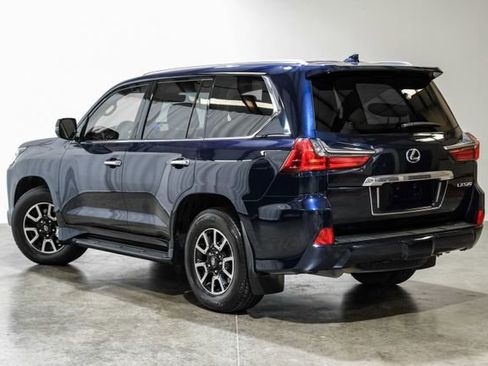 Used 2018 Lexus LX 570 4WD w/ Luxury Package image 13
