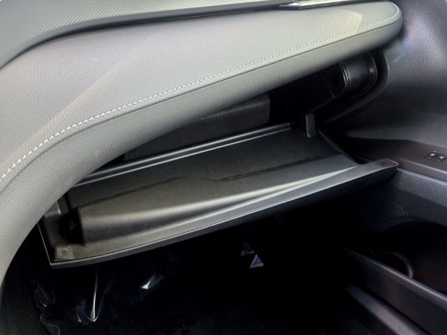 Used 2024 Toyota Camry SE w/ Convenience Package FWD image 21