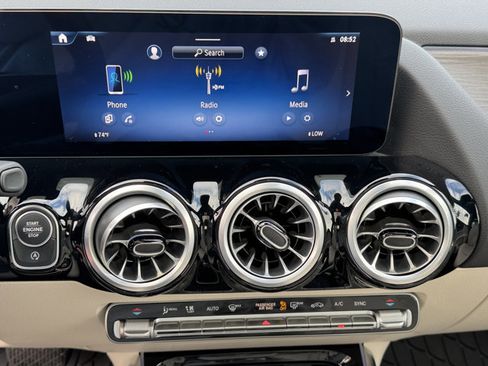 Used 2025 Mercedes-Benz GLA 250 image 20