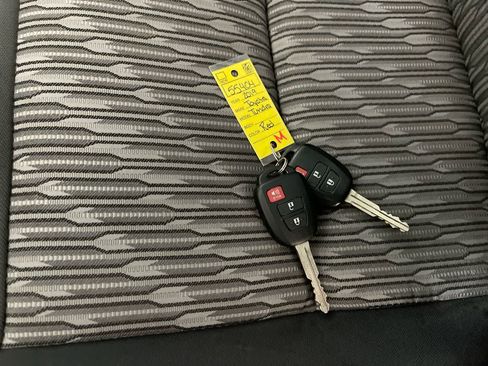 Used 2019 Toyota Tundra SR5 w/ TRD Off Road Package image 24