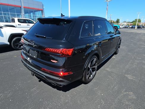 Used 2023 Audi SQ7 Premium Plus AWD/4WD image 3