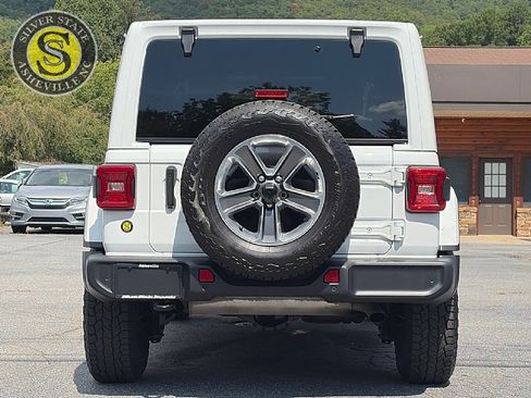 Used 2021 Jeep Wrangler Unlimited Sahara AWD/4WD image 5