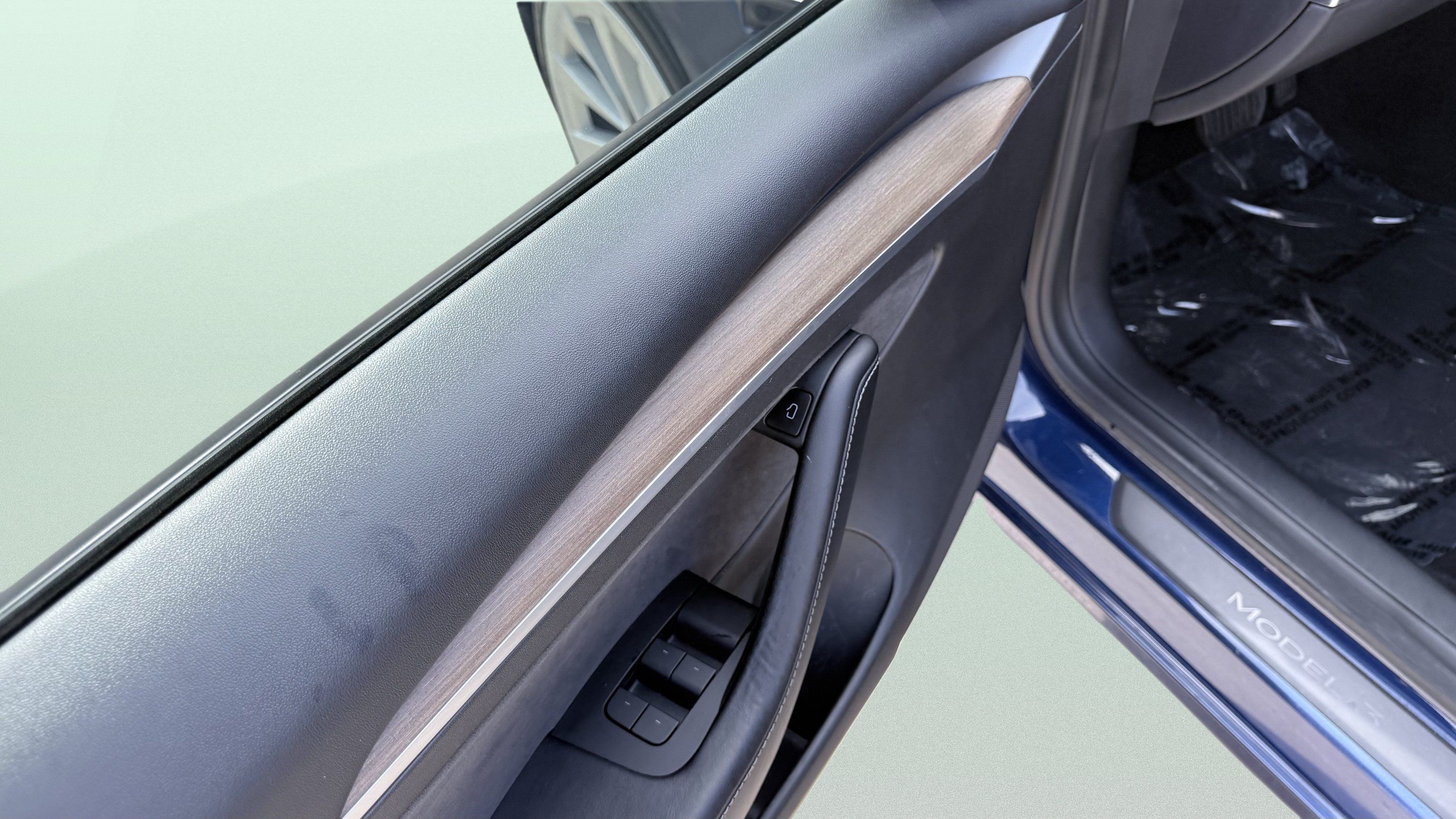 Used 2022 Tesla Model 3 Standard Range RWD image 22