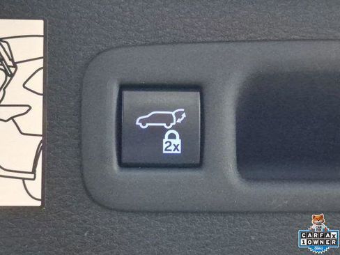 Certified 2023 Toyota Sienna XSE w/ XSE Plus Package FWD image 27