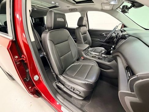 Certified 2021 Chevrolet Traverse High Country image 32