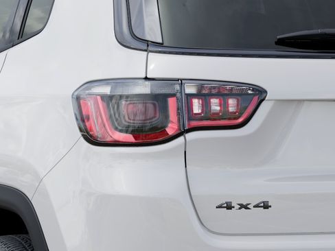 New 2026 Jeep Compass Latitude AWD/4WD image 8