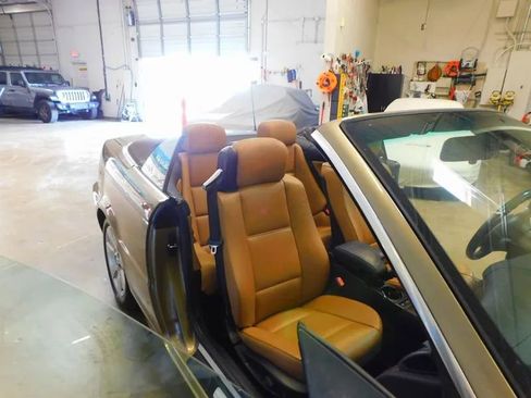 Used 2006 BMW 325Ci 325Ci Convertible 2D image 40