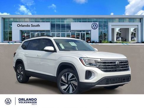 New 2026 Volkswagen Atlas SE FWD image 1