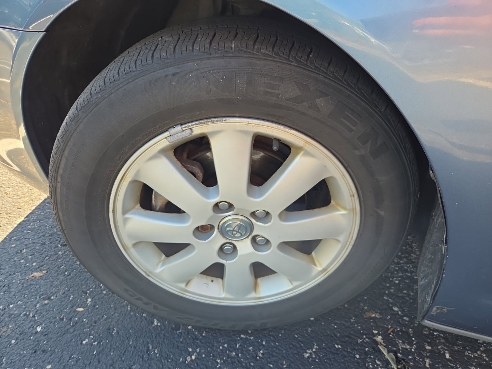 Used 2003 Toyota Camry XLE w/ XLE Premium Plus Pkg FWD image 8