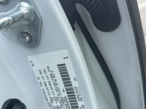 Used 2024 Toyota Sequoia Capstone AWD/4WD image 4