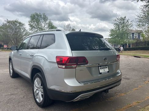 Used 2019 Volkswagen Atlas SEL image 3